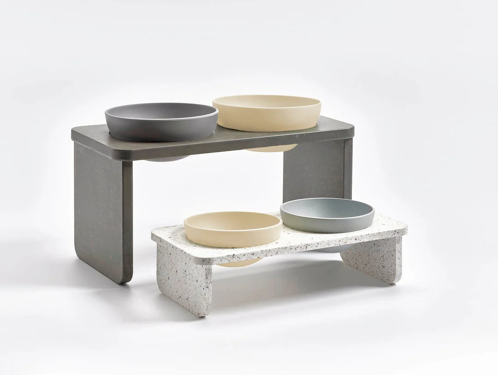 Environmentally friendly feeding table