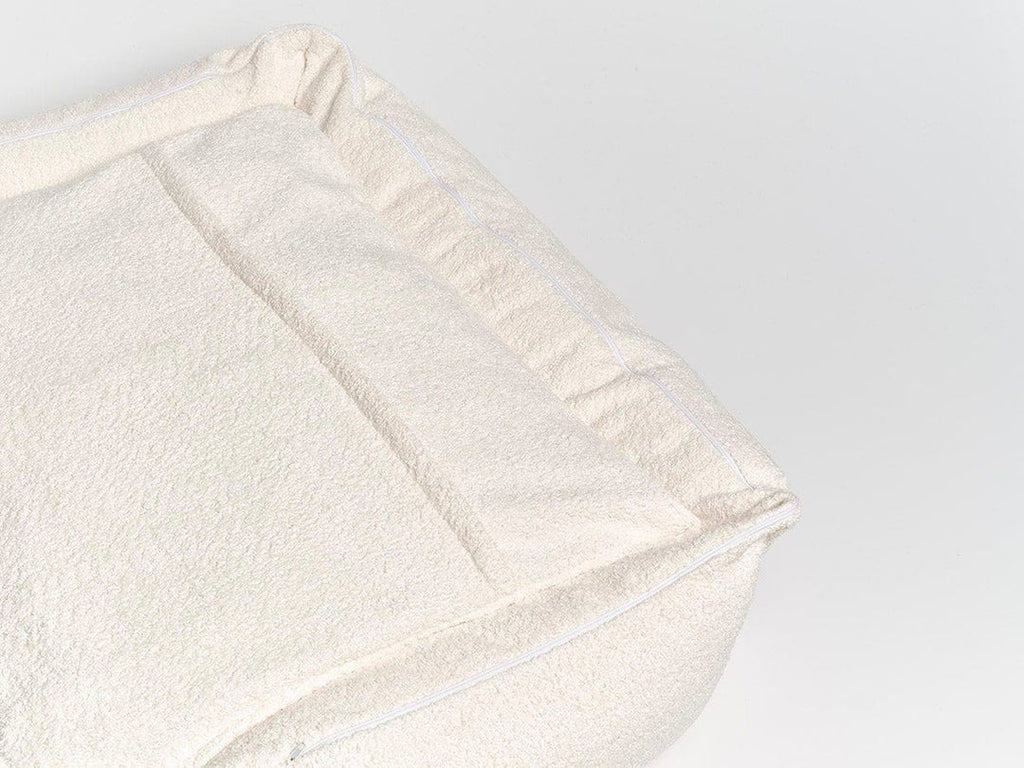 Pillow bed
