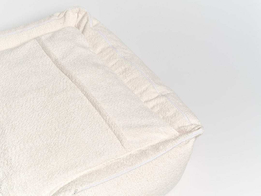 Pillow bed