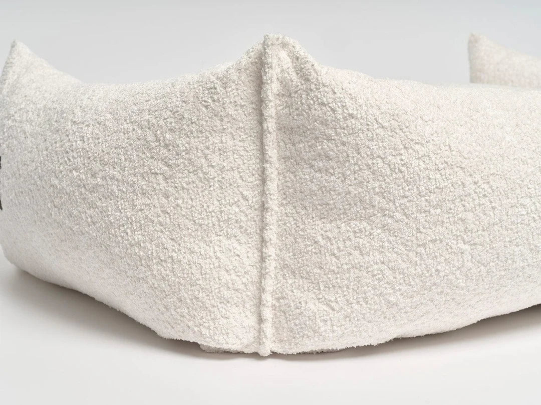 Pillow bed